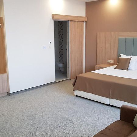Sps Hotel Plovdiv Eksteriør billede