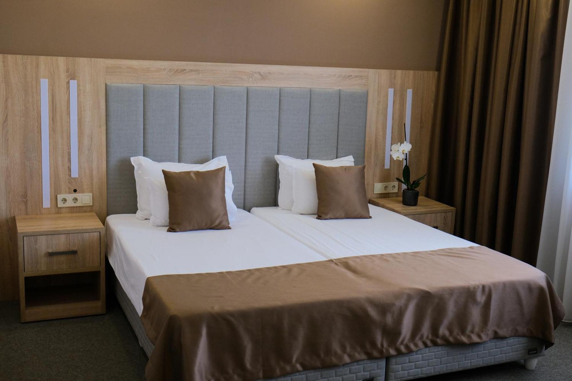 Sps Hotel Plovdiv Eksteriør billede