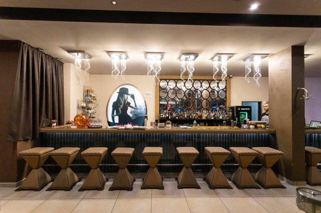 Sps Hotel Plovdiv Eksteriør billede